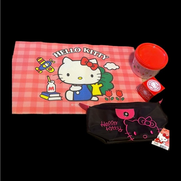 😍4 piece HELLO KITTY💗 - Picture 1 of 7